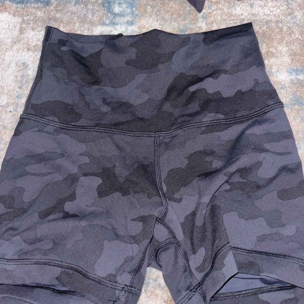 lululemon shorts black camo
